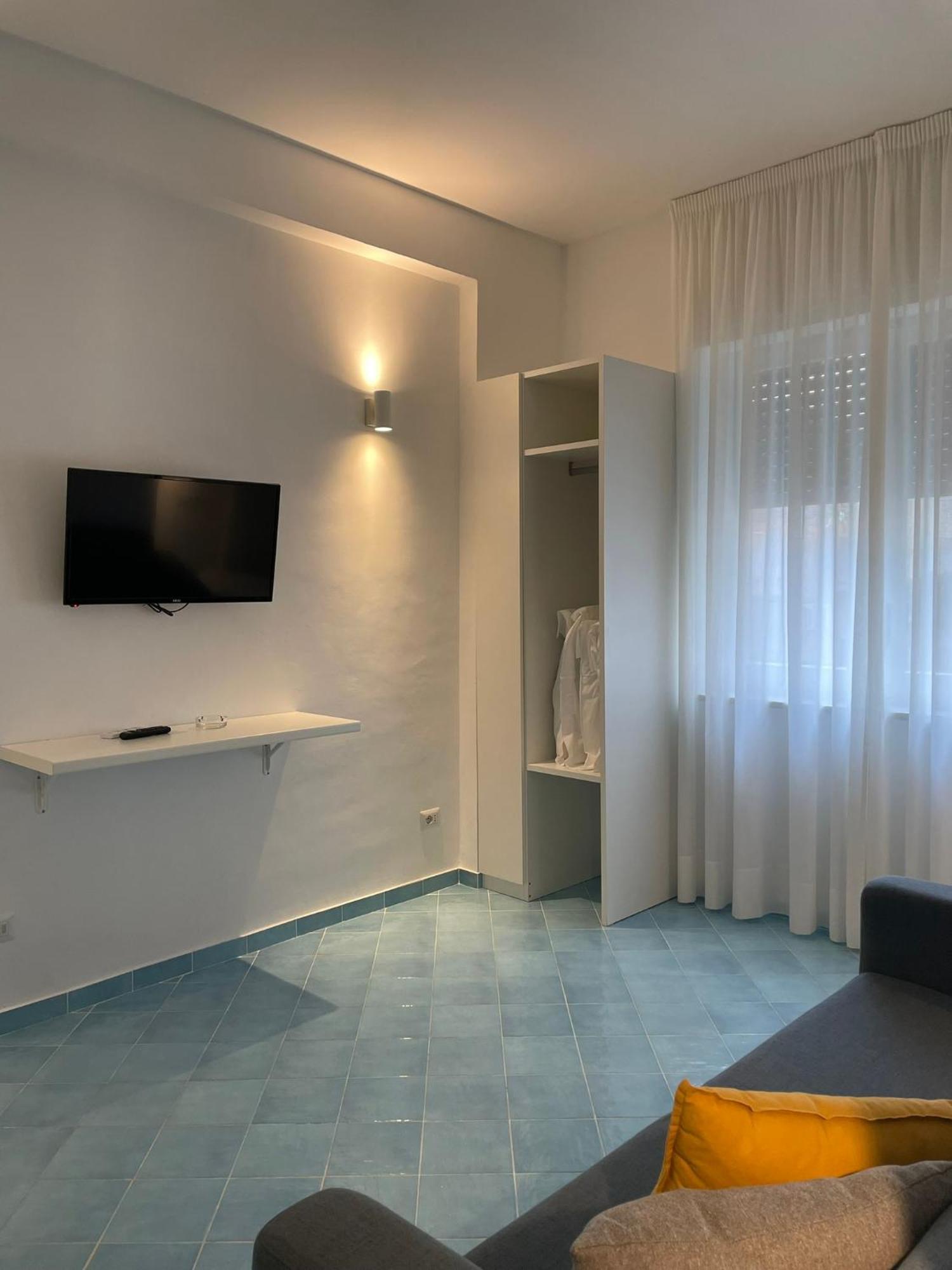 Tizi Apartments Porto Maiori Exteriör bild